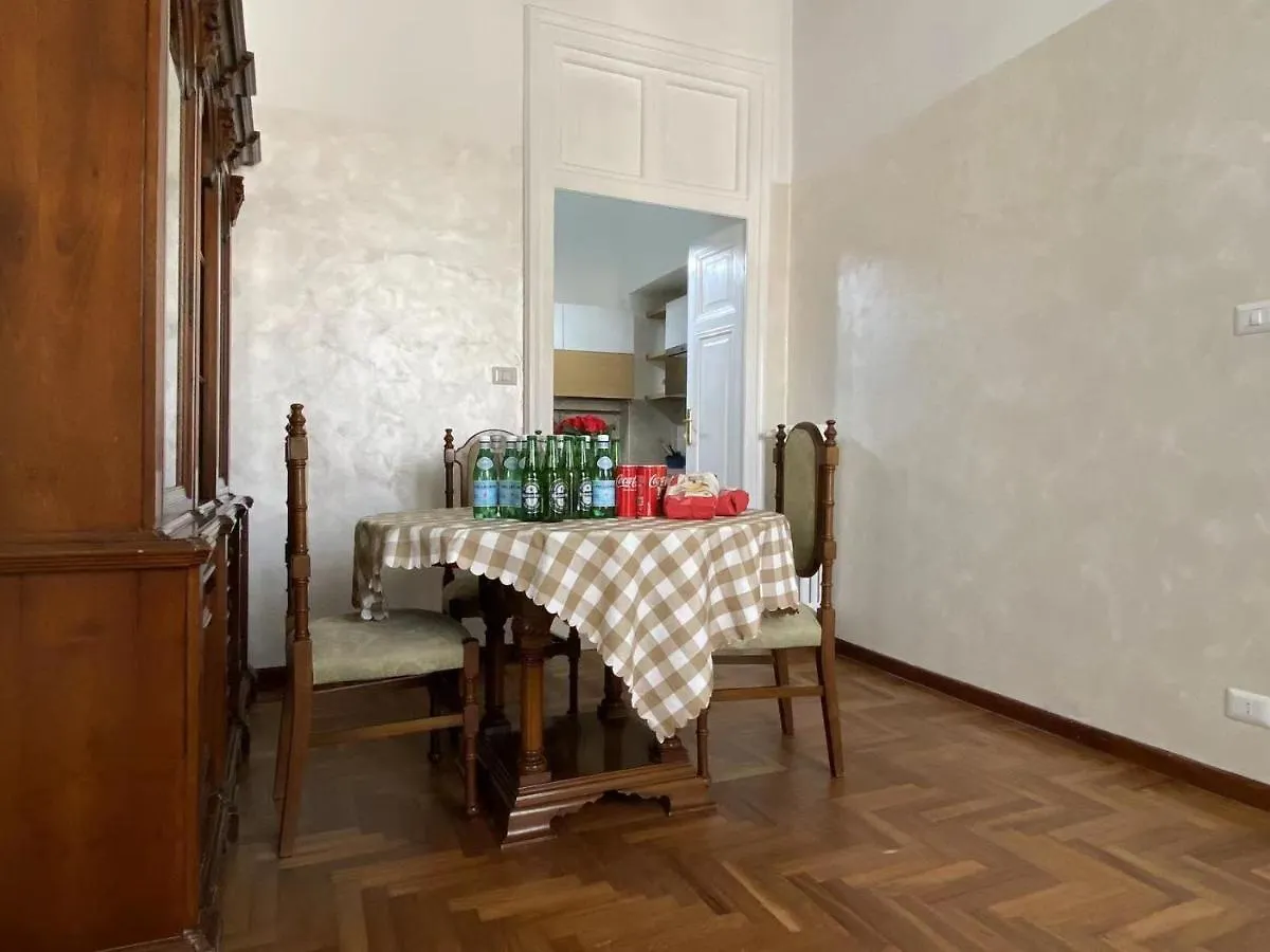 Cavour 44616 Apartment Rome